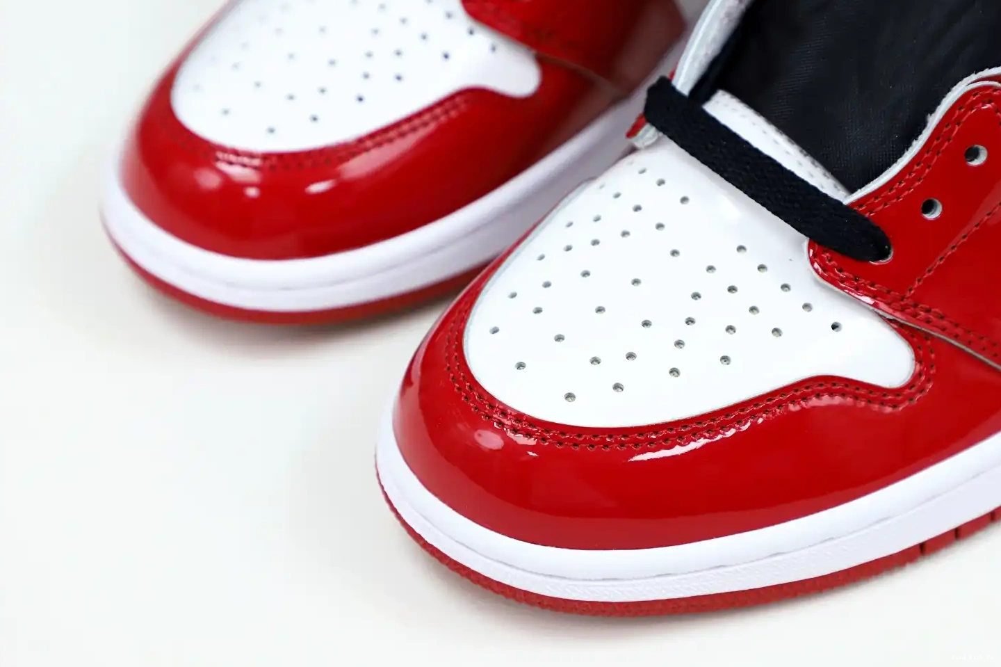 Kimikick JORDAN HIGH 'FEARLESS' RETRO 1 AIR OG 0808